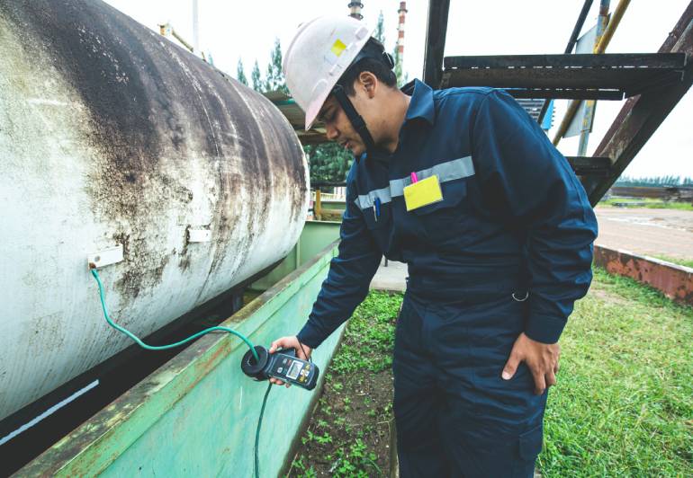 Specialized Tank Cleaning Services